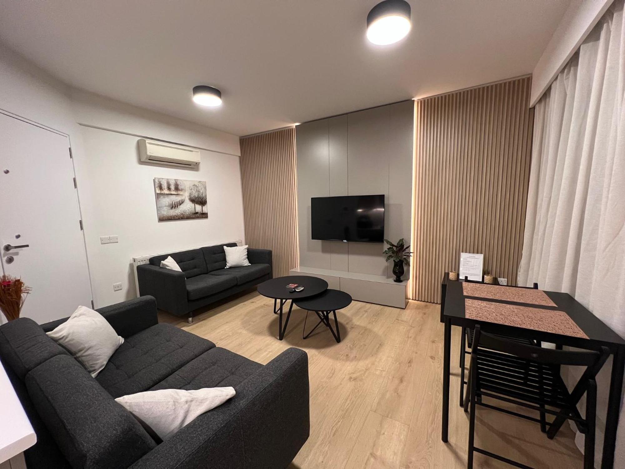Daniela'S Modern Apartment Strovolos Extérieur photo